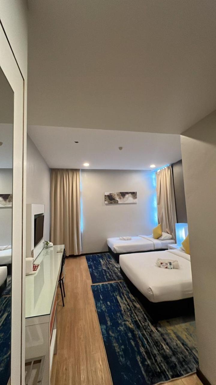 Lovita Hotel Kuantan Exterior photo