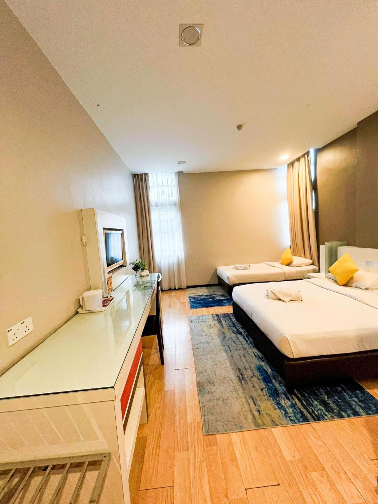 Lovita Hotel Kuantan Exterior photo